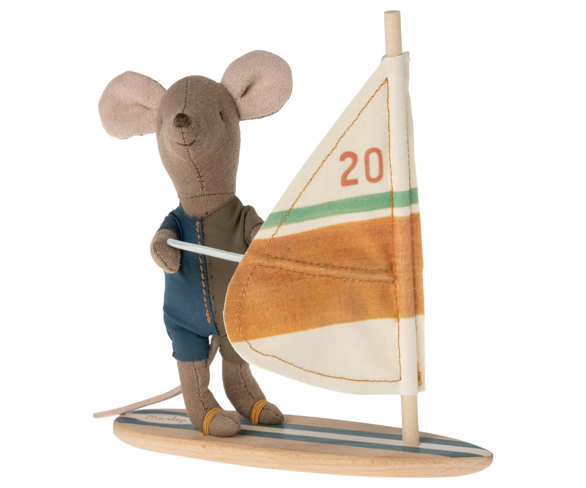 Beach Mice, Surfer Little Brother