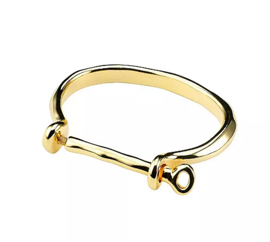 Uno Shackled Bracelet