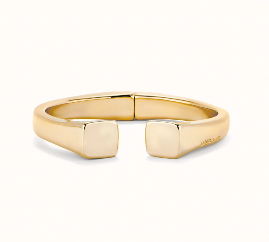 Uno Bangle Bracelet with Square Shape