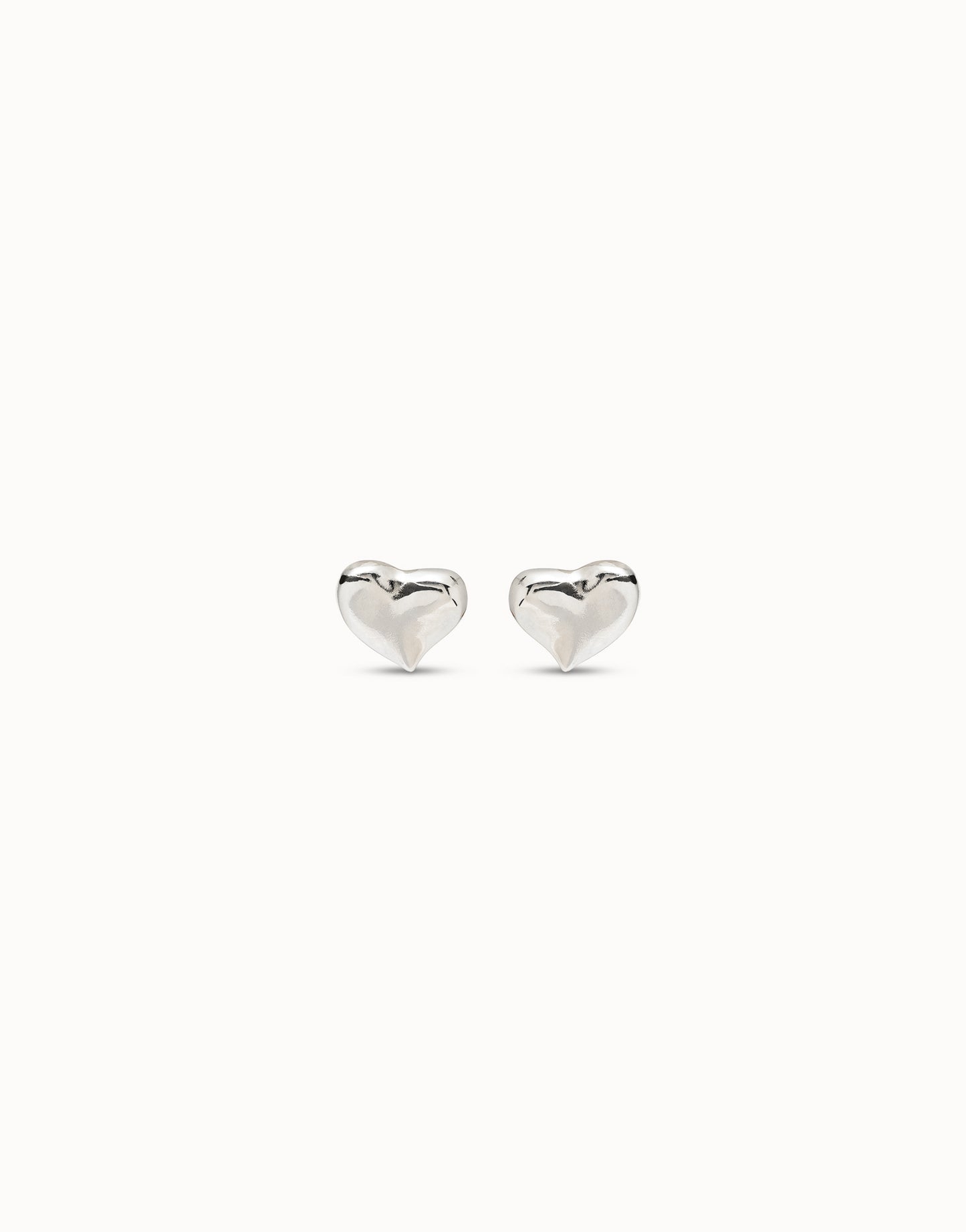 Uno Stud Earrings With Heart Shape