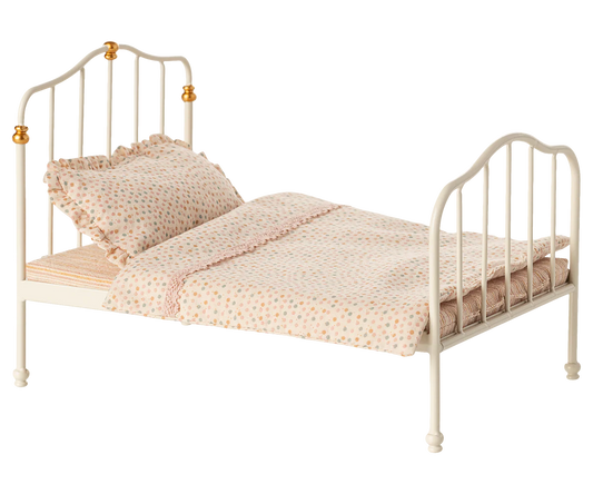 Vintage Bed, Mouse- Off White