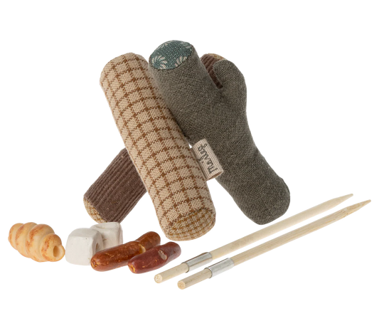 Maileg Bonfire Set, Mouse