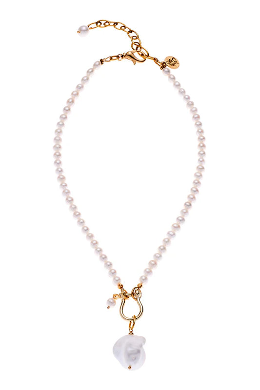Freshwater Pearl With Shackle Necklace